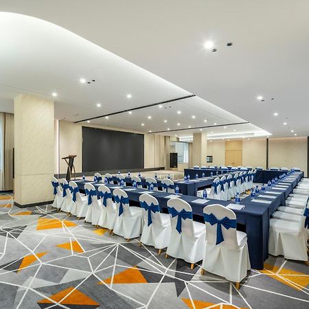 Holiday Inn Express Chengdu Tianfu Square By Ihg - Chunxi Road And Kuanzhai Alley Extérieur photo
