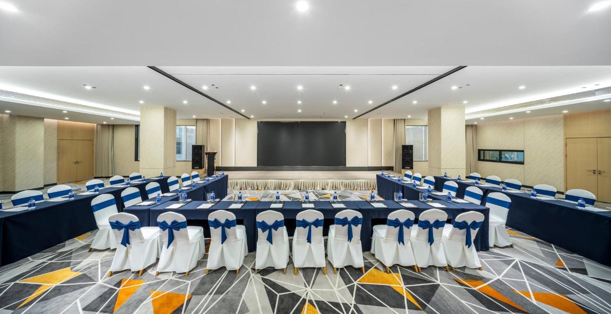 Holiday Inn Express Chengdu Tianfu Square By Ihg - Chunxi Road And Kuanzhai Alley Extérieur photo