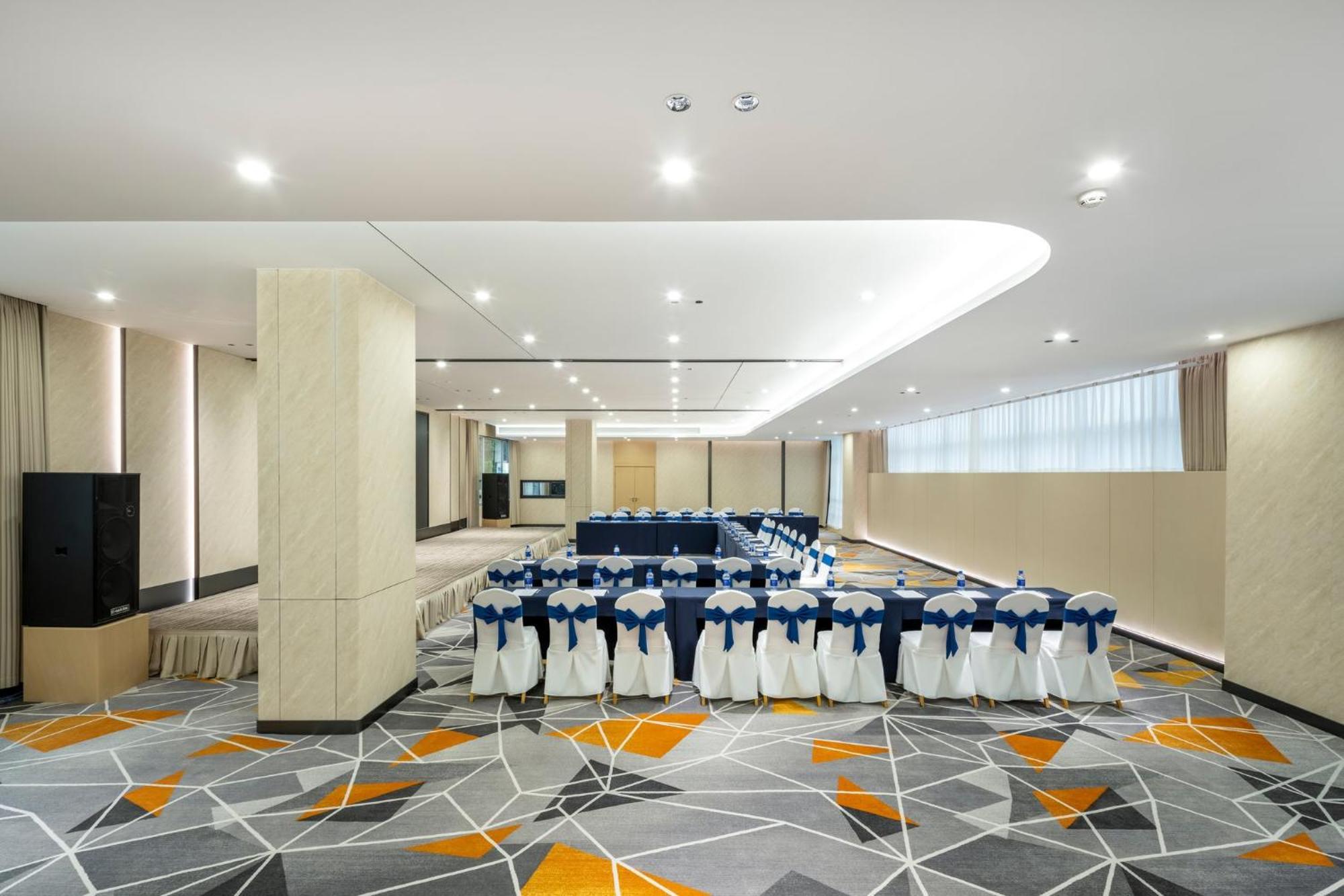 Holiday Inn Express Chengdu Tianfu Square By Ihg - Chunxi Road And Kuanzhai Alley Extérieur photo